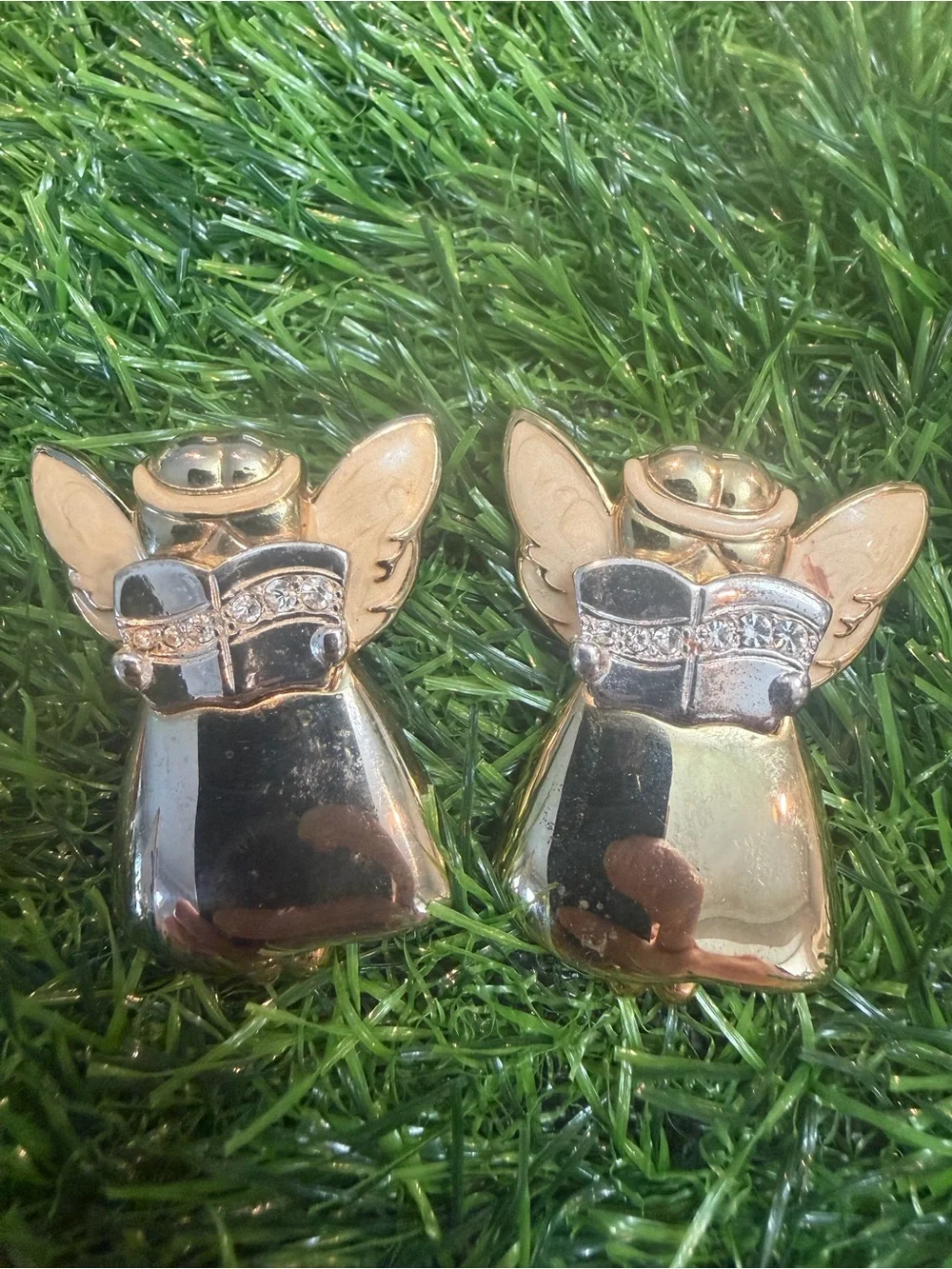 2 Vintage Gold Angel Brooches. Gorgeous